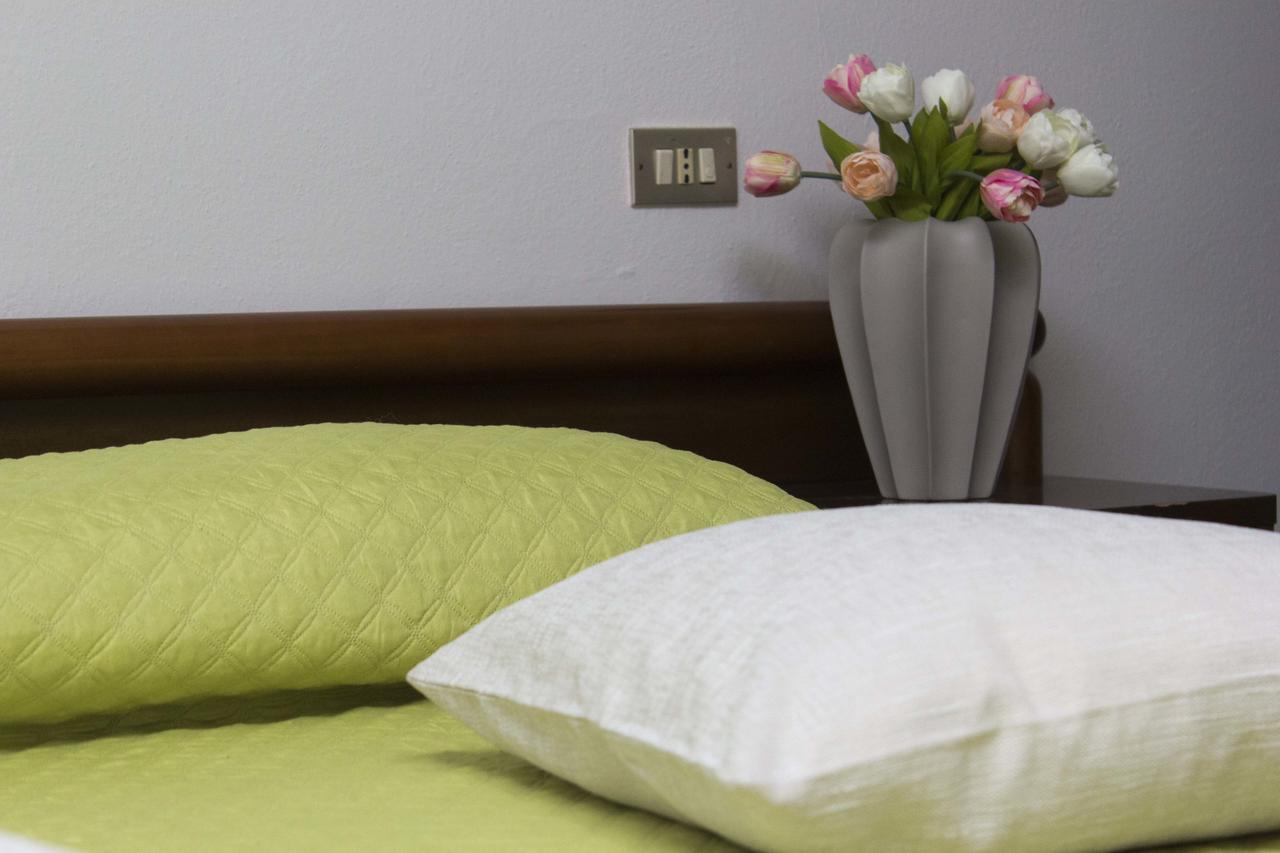 Apartmán Casa Madali' - Nel Borgo Marone Exteriér fotografie