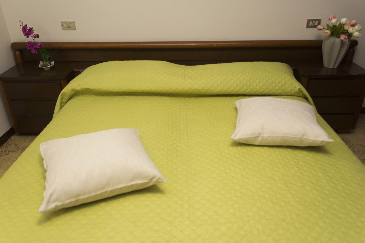 Apartmán Casa Madali' - Nel Borgo Marone Exteriér fotografie