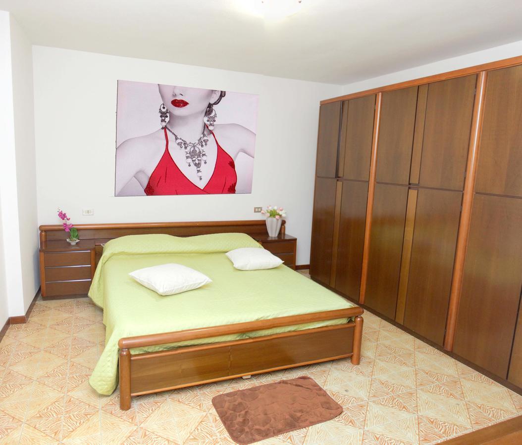 Apartmán Casa Madali' - Nel Borgo Marone Exteriér fotografie